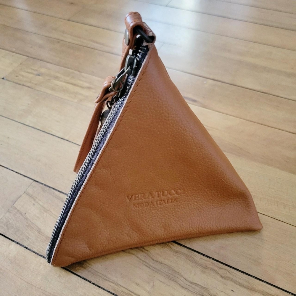 Vintage Vera Tucci Moda Italian Leather Tan Bifold Clutch Purse